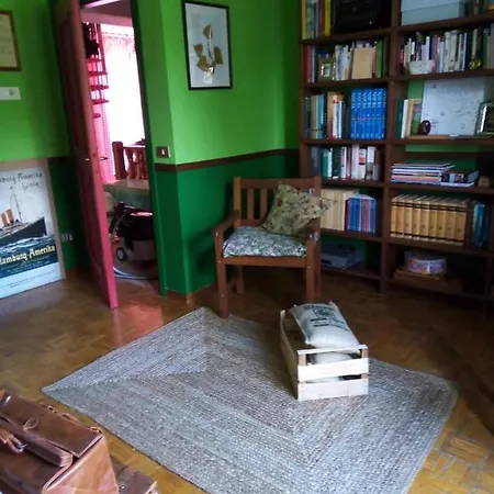 La Gallinella Rossa Bed & Breakfast *